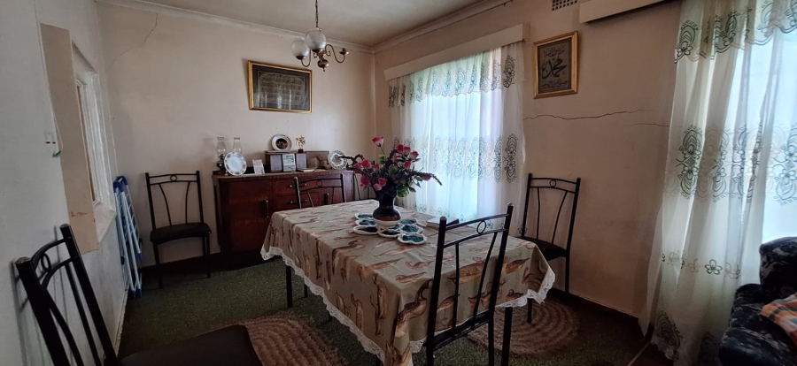 4 Bedroom Property for Sale in Grassy Park Western Cape